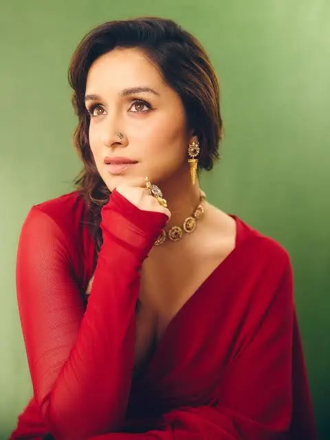 Shraddha Kapoor Main Profile